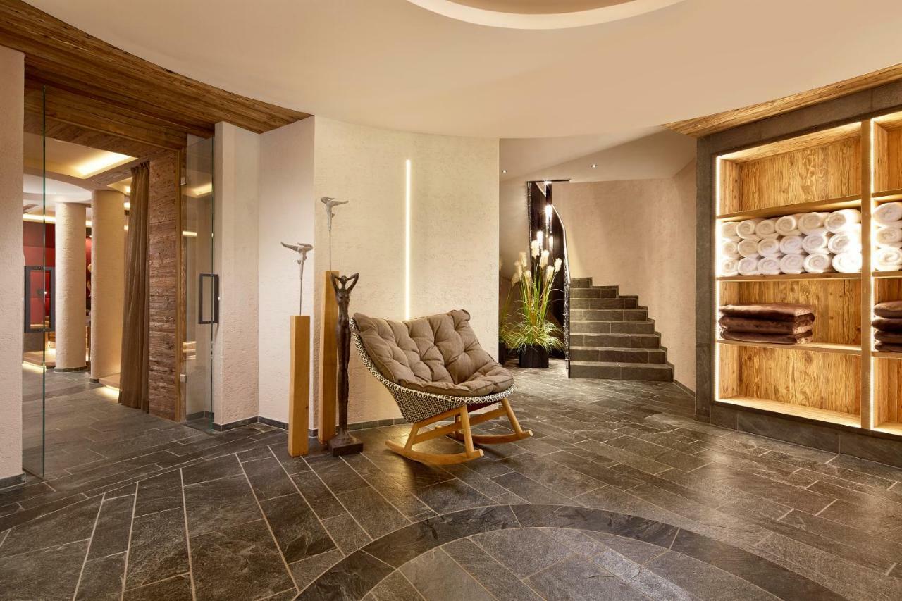 Hotel Berghof Crystal Spa & Sports Тукс Экстерьер фото